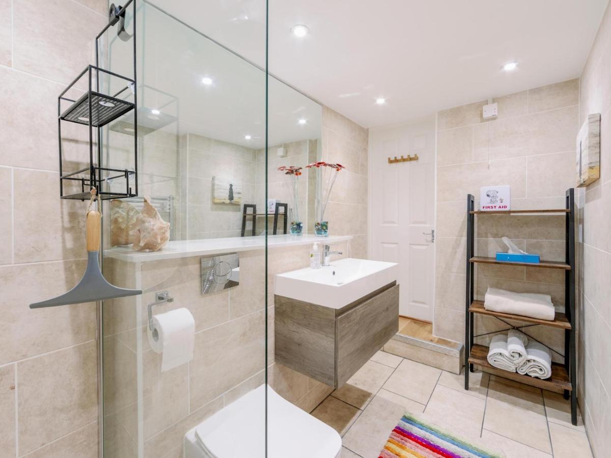 Apartmán Pass The Keys Recently Renovated 1Br Flat With Private Garden In South Londýn Exteriér fotografie