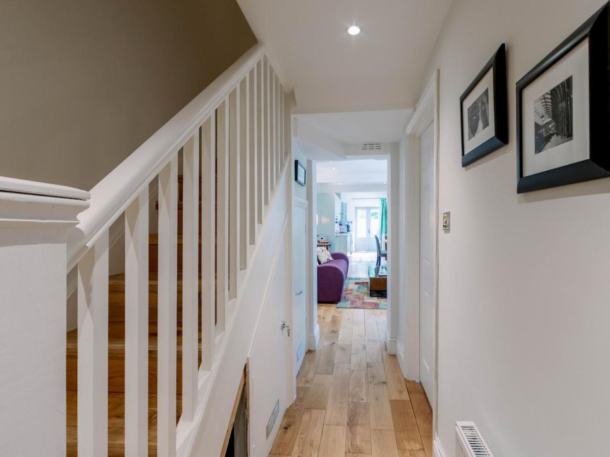 Apartmán Pass The Keys Recently Renovated 1Br Flat With Private Garden In South Londýn Exteriér fotografie