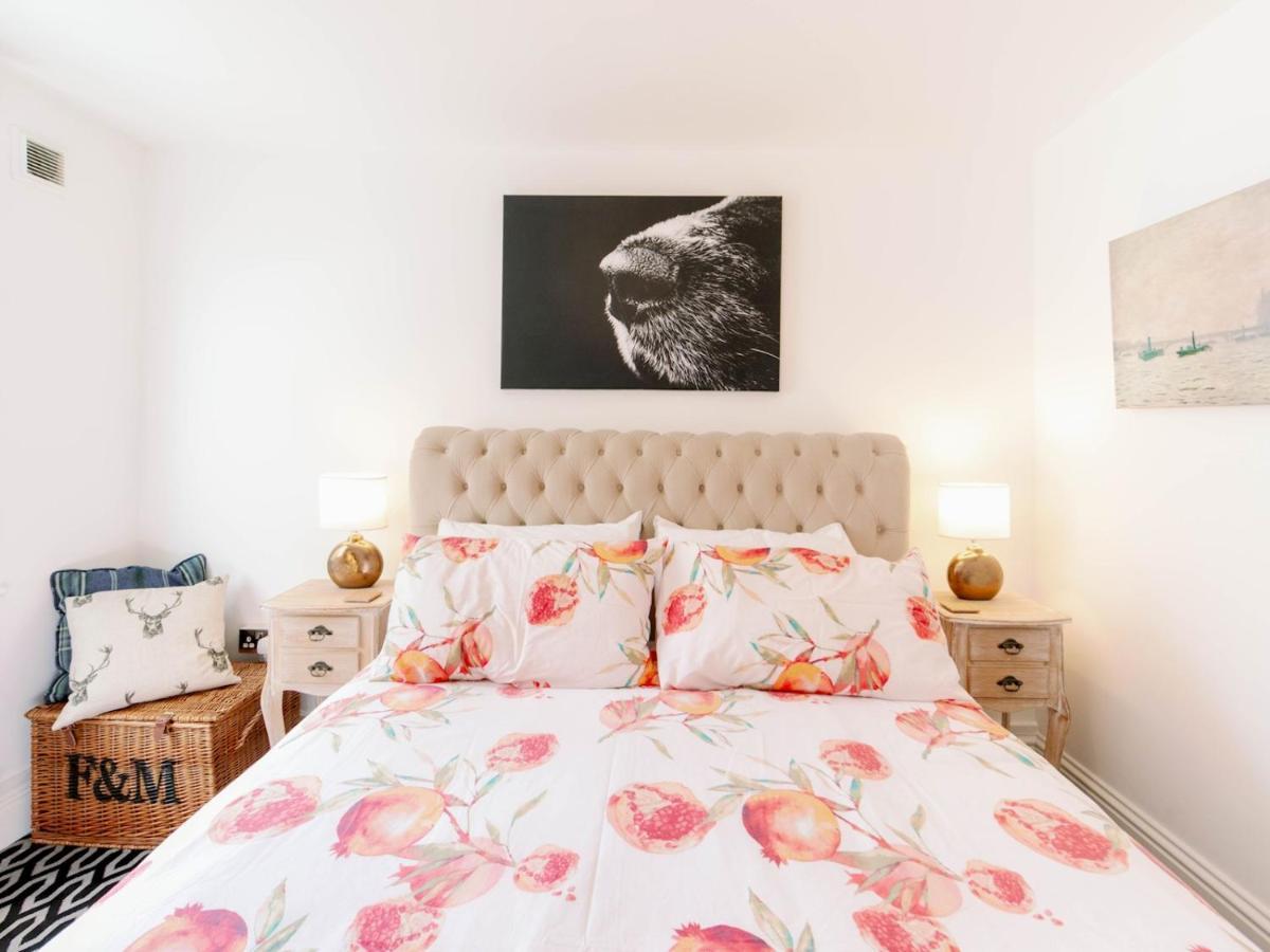 Apartmán Pass The Keys Recently Renovated 1Br Flat With Private Garden In South Londýn Exteriér fotografie